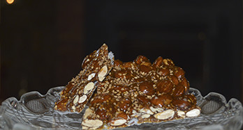 Turron z sezamem 300 g